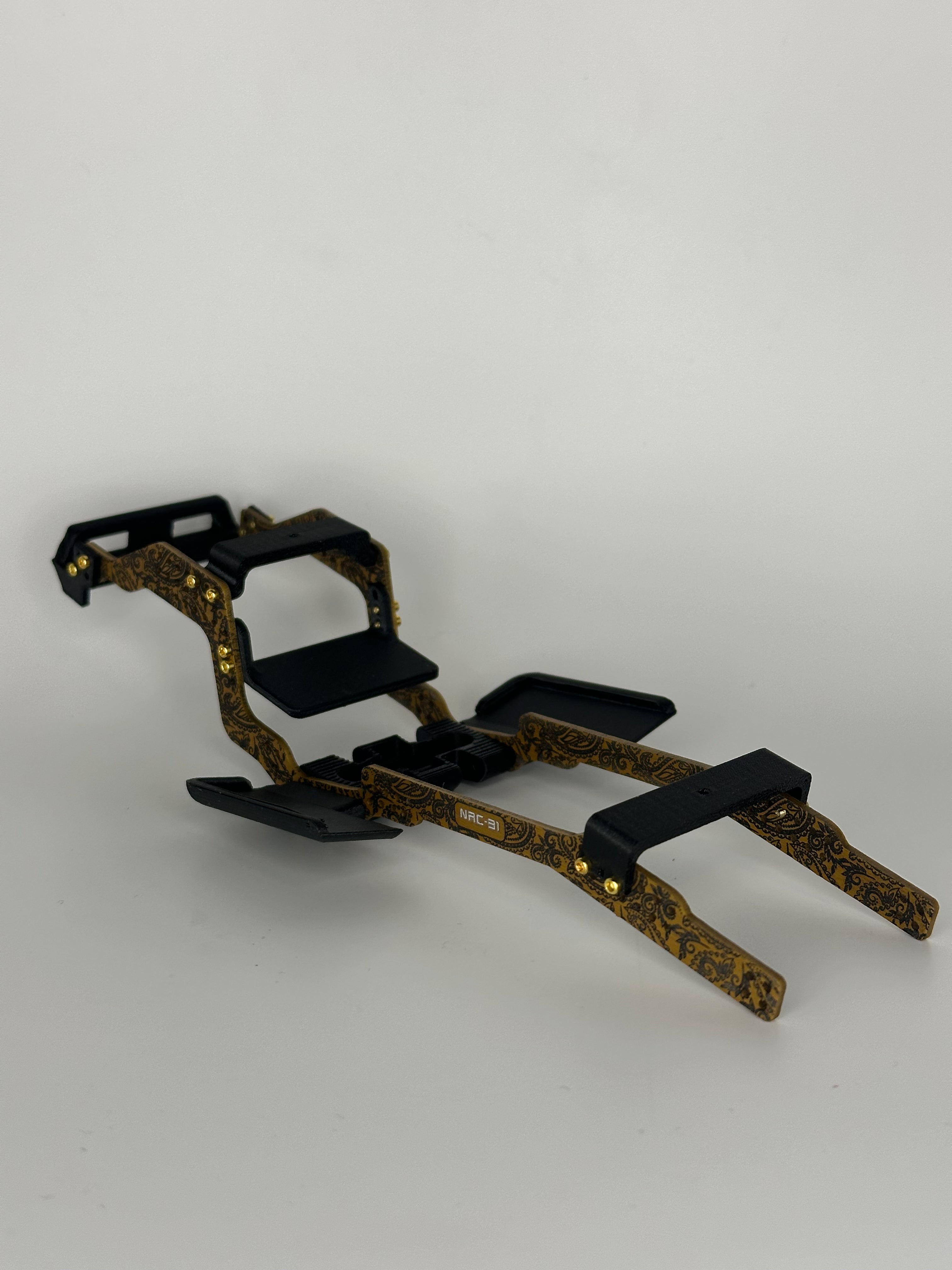 NerdLab Gizmo and Gremlin Paisley Chassis