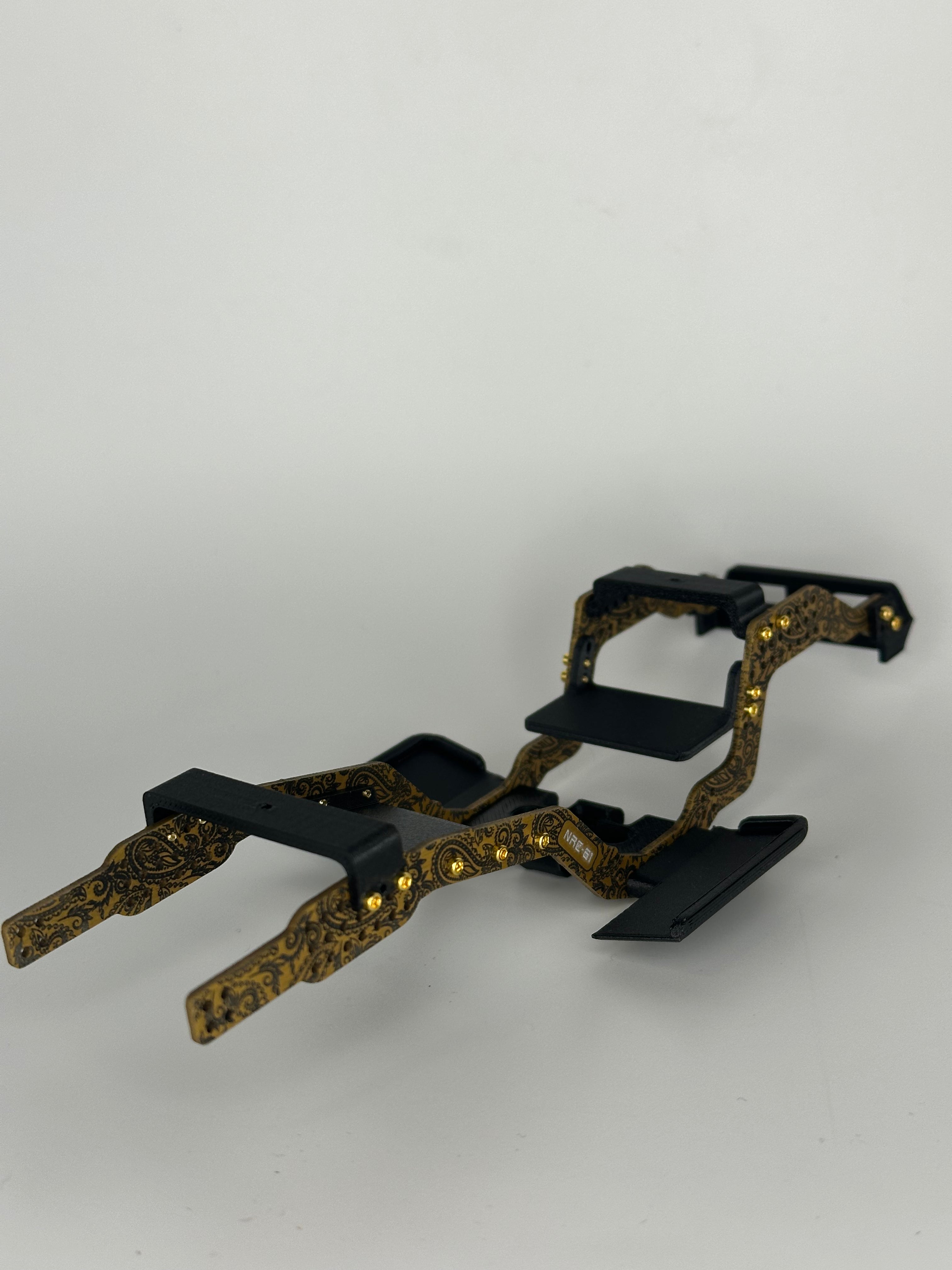 NerdLab Gizmo and Gremlin Paisley Chassis