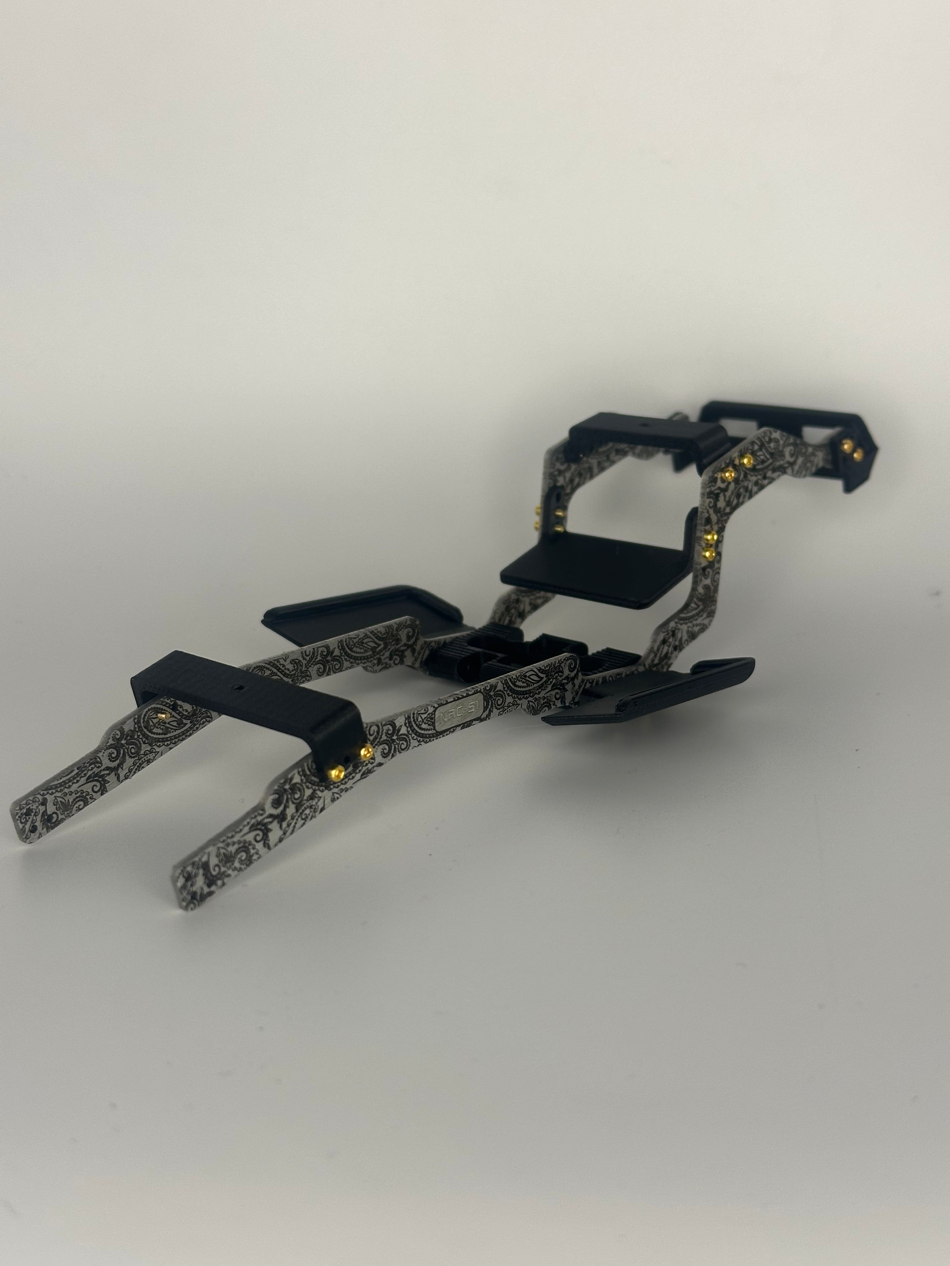 NerdLab Gizmo and Gremlin Paisley Chassis