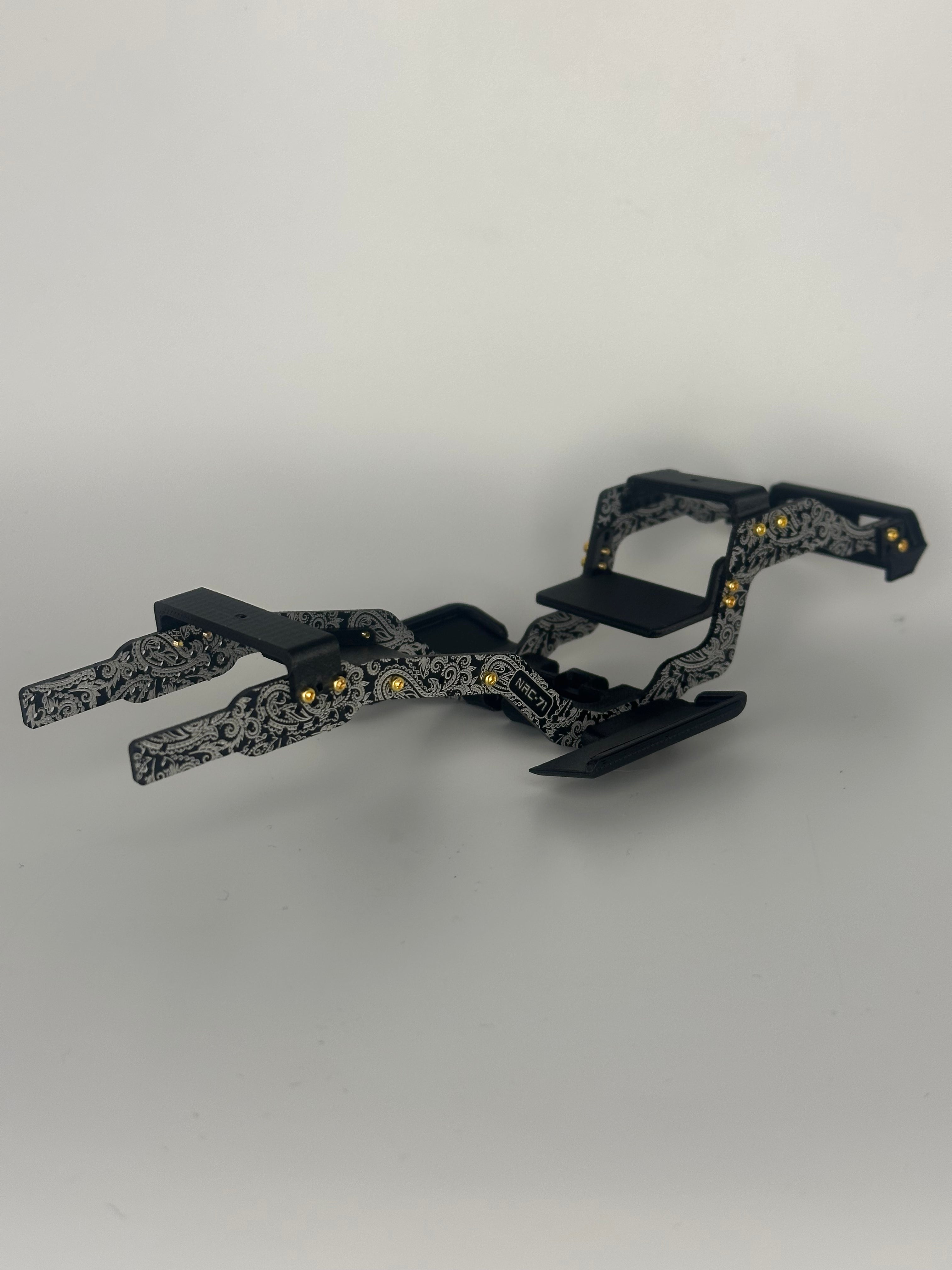 NerdLab Gizmo and Gremlin Paisley Chassis